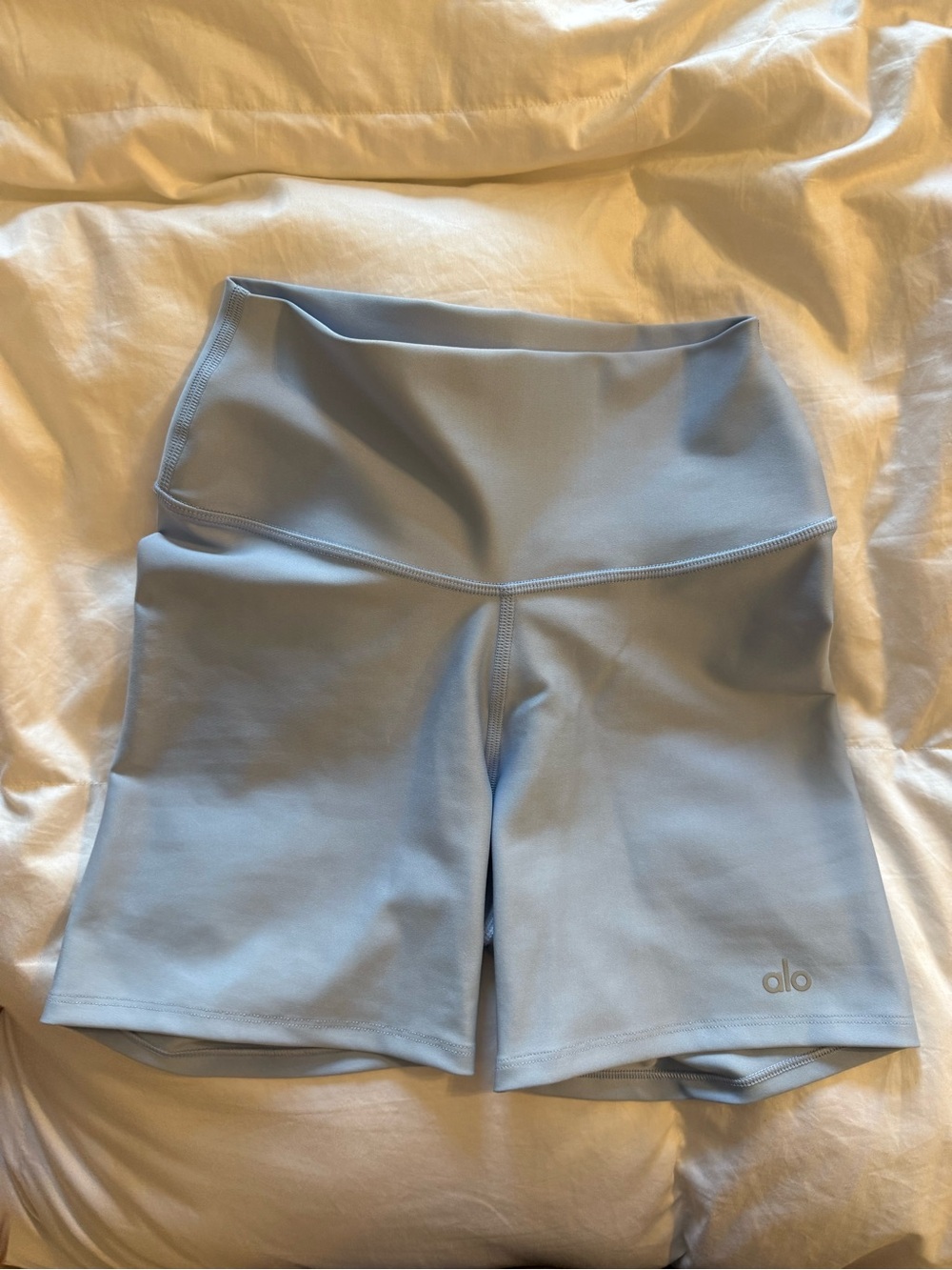 ALO Yoga High-Waist Seashell Blue 5” Energy Short